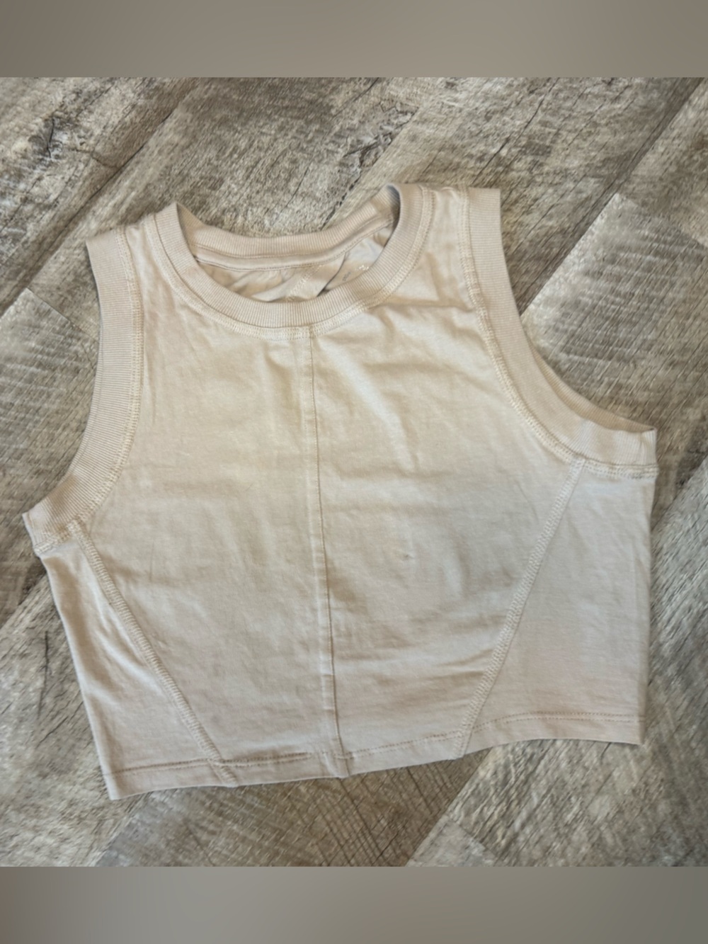 Urban Rebel SM Light tan sleeveless crop with peekaboo back